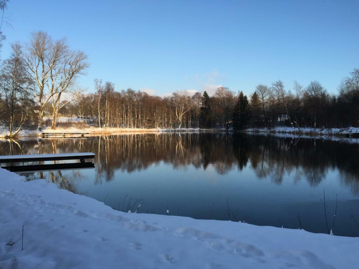 Ferienhaus Am Menzerather Weiher มอนเชา ภายนอก รูปภาพ
